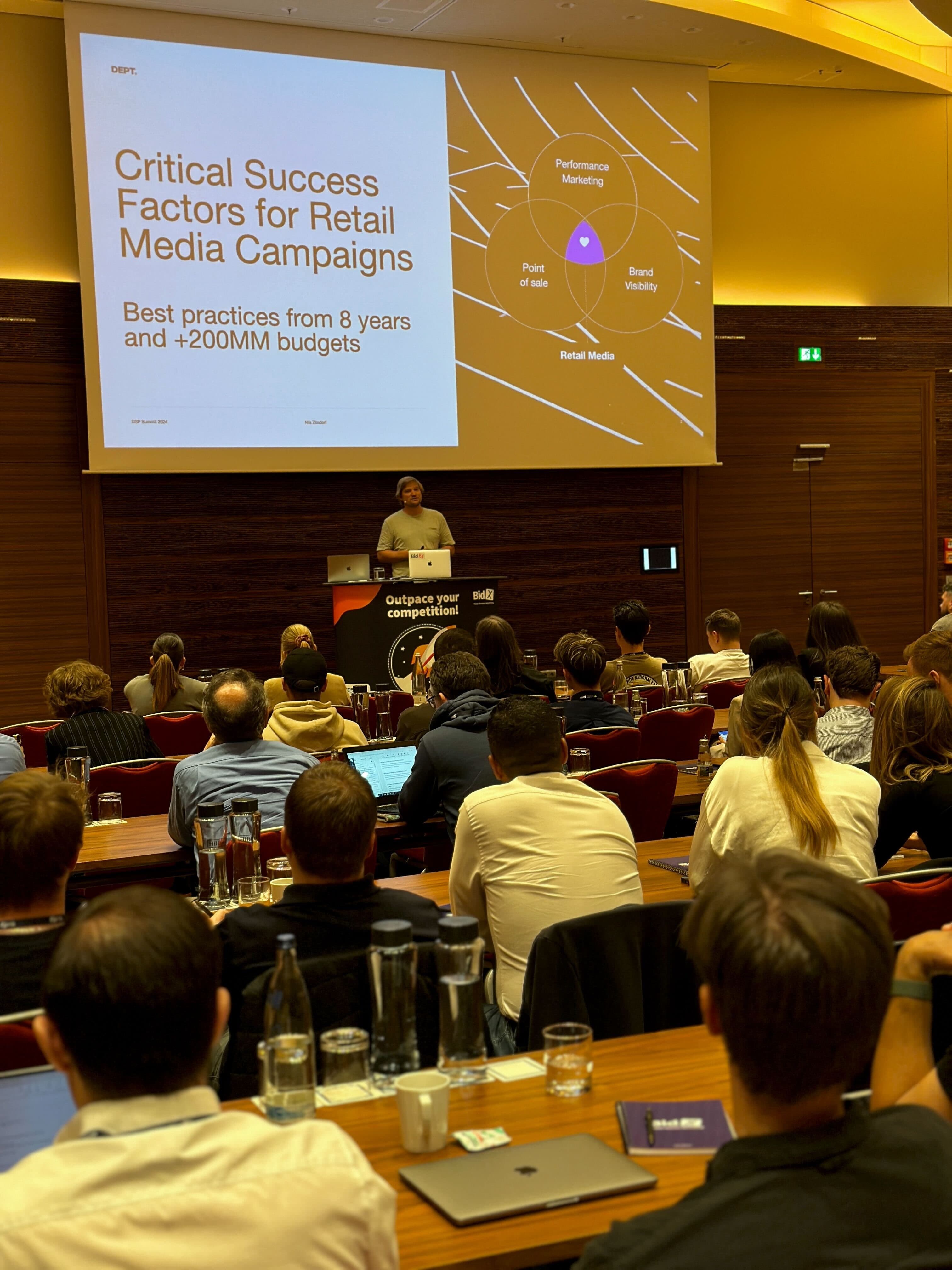 DSP Summit BidX — Amazon DSP speaker on stage in Frankfurt area